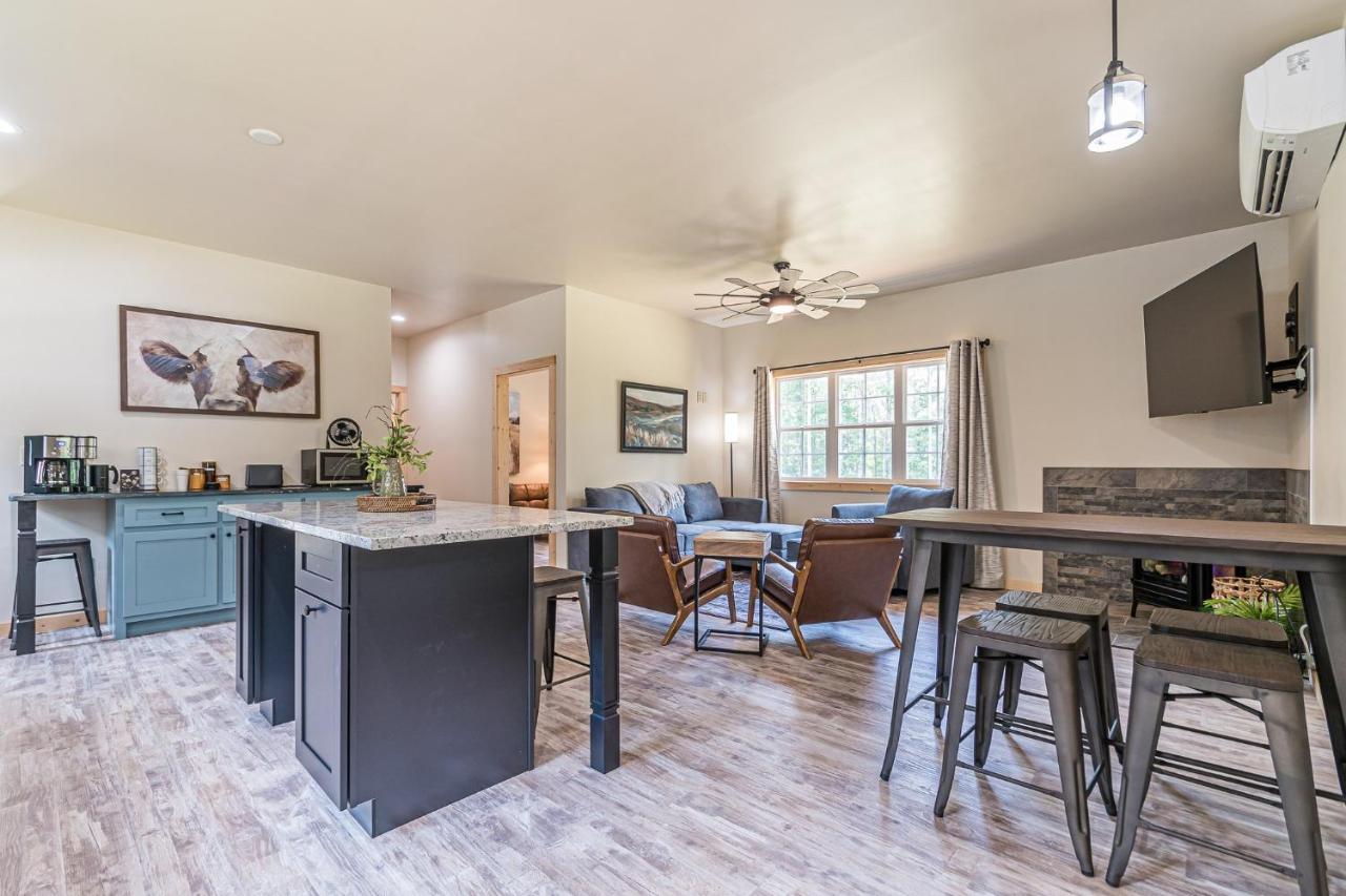 Rustic Roost-5 Acres, Fenced, Fire Pit, Rv Option & Mtn View Villa Dahlonega Ngoại thất bức ảnh