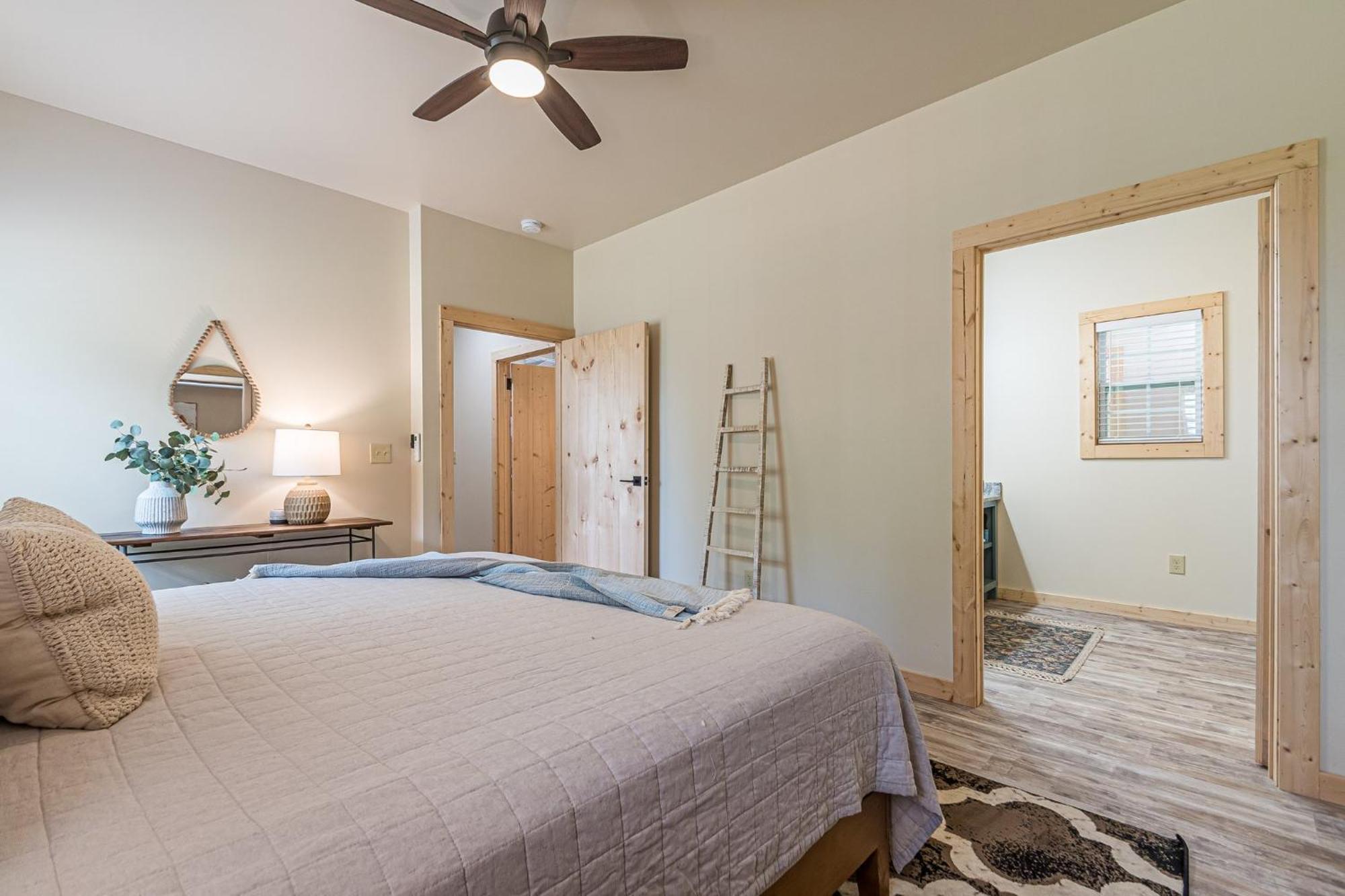 Rustic Roost-5 Acres, Fenced, Fire Pit, Rv Option & Mtn View Villa Dahlonega Ngoại thất bức ảnh