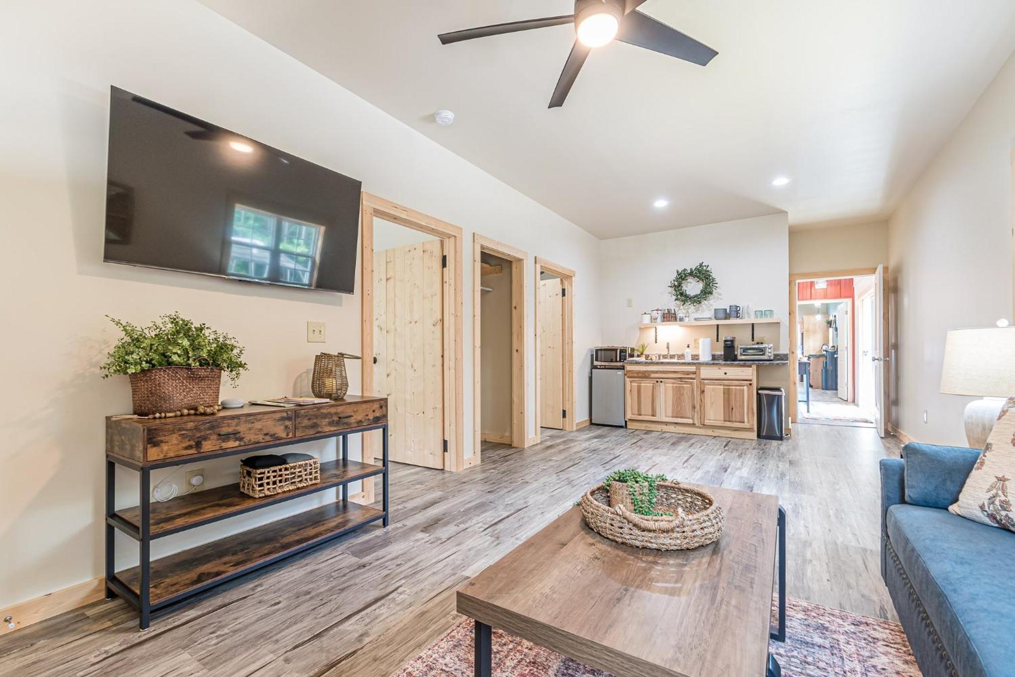 Rustic Roost-5 Acres, Fenced, Fire Pit, Rv Option & Mtn View Villa Dahlonega Ngoại thất bức ảnh