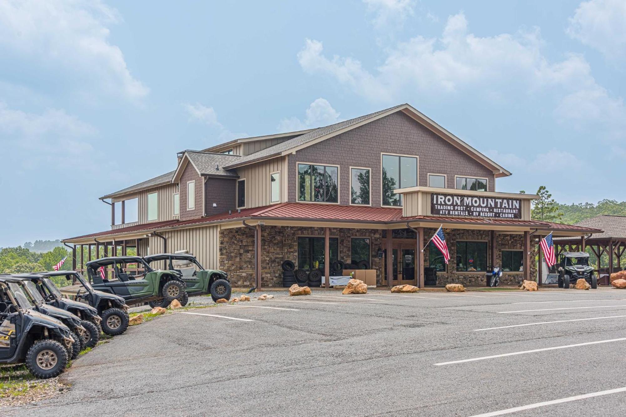 Rustic Roost-5 Acres, Fenced, Fire Pit, Rv Option & Mtn View Villa Dahlonega Ngoại thất bức ảnh