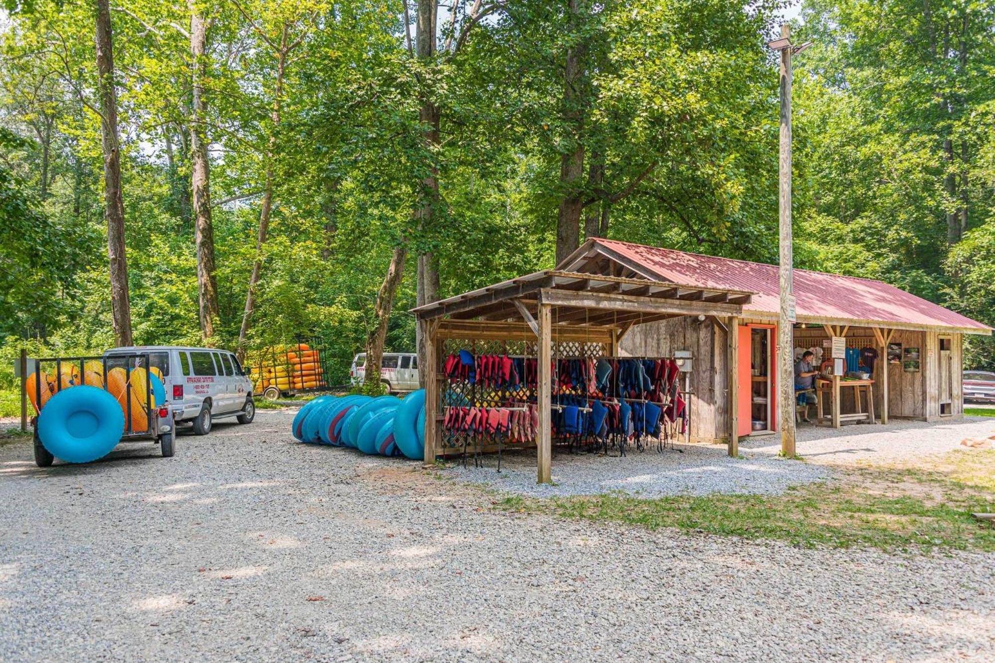 Rustic Roost-5 Acres, Fenced, Fire Pit, Rv Option & Mtn View Villa Dahlonega Ngoại thất bức ảnh